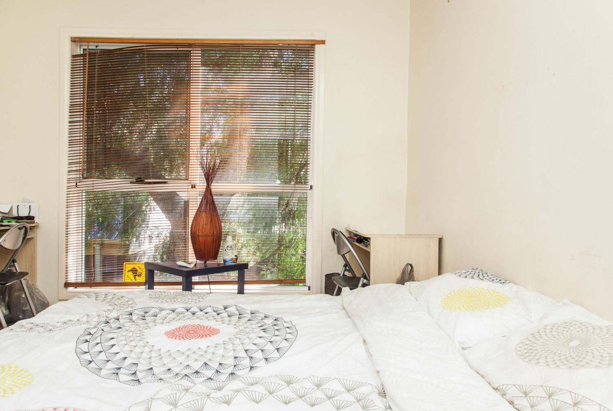Abbotsford Private Rooms & Pods - 15 Charles Homestay Мелбърн Екстериор снимка