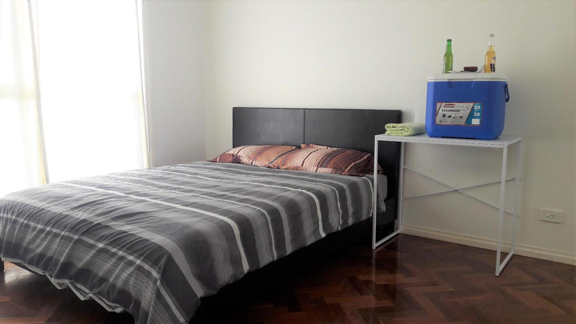 Abbotsford Private Rooms & Pods - 15 Charles Homestay Мелбърн Екстериор снимка