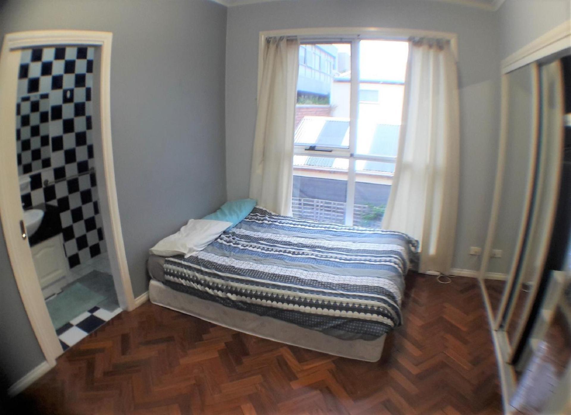 Abbotsford Private Rooms & Pods - 15 Charles Homestay Мелбърн Екстериор снимка
