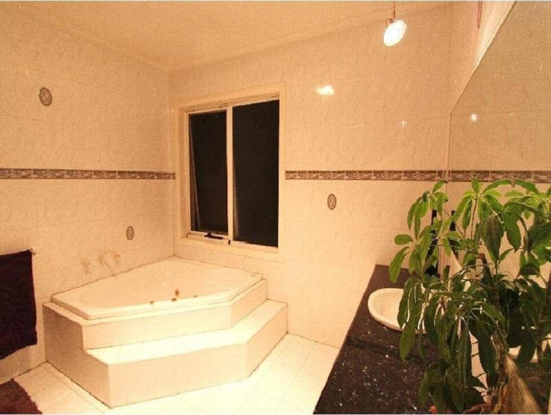 Abbotsford Private Rooms & Pods - 15 Charles Homestay Мелбърн Екстериор снимка