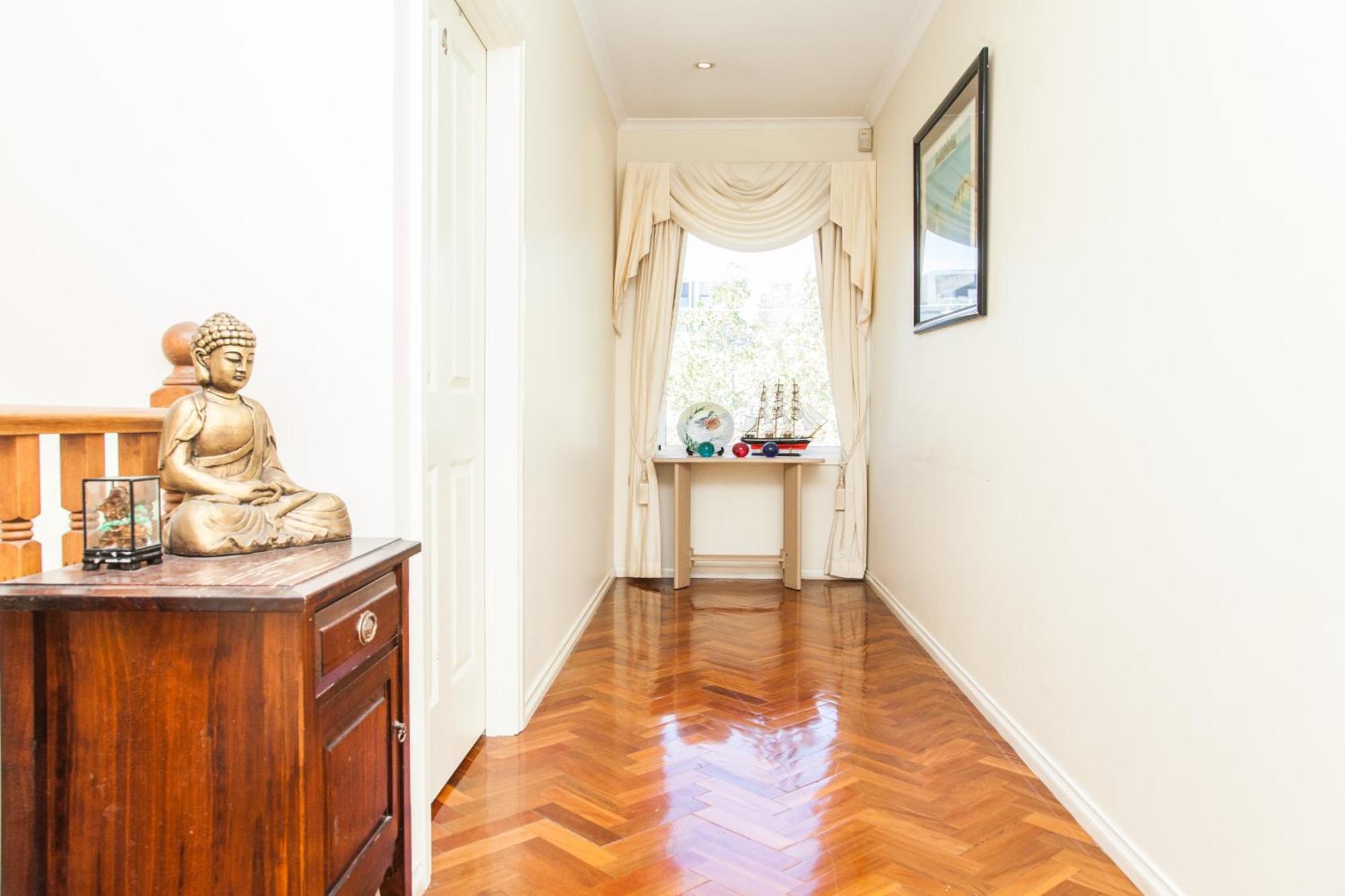 Abbotsford Private Rooms & Pods - 15 Charles Homestay Мелбърн Екстериор снимка
